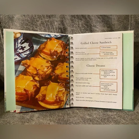 Betty Crocker’s Vintage Cookbook for Boys and Girls - Picture 5 of 5